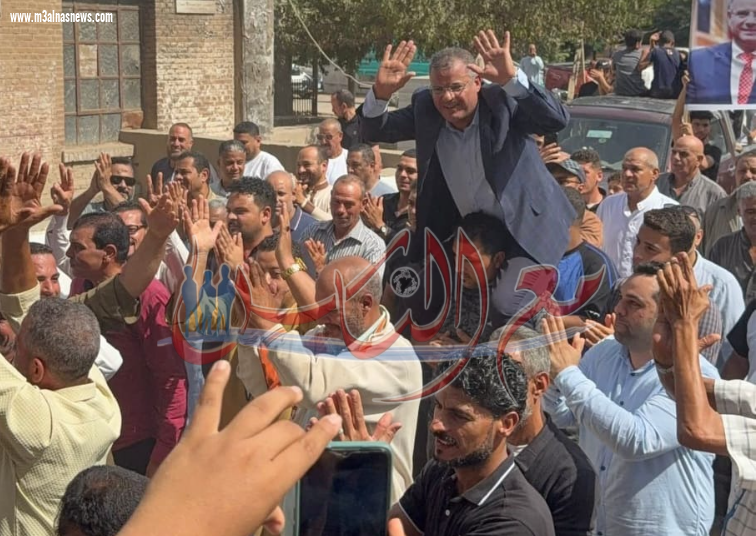 الكاتب الصحفي محمد زكي يتقدم بأوراق ترشحه لانتخابات النواب ويحصل على رمز «المانجو
